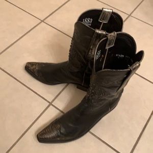 Unique vintage Lucchese goat black cowboy boots 10